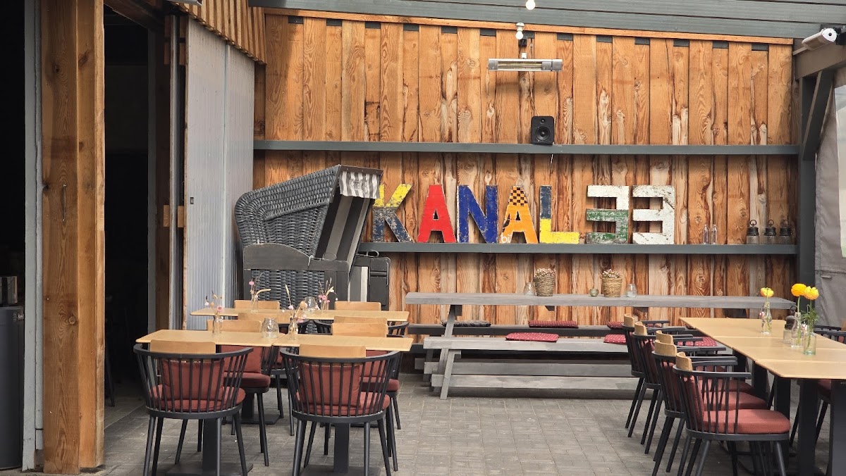 Kanal 33 Pension - Café - Biergarten